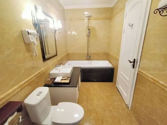 Deluxe Oda, 1 En Büyük (King) Boy Yatak, Bahçe Manzaralı