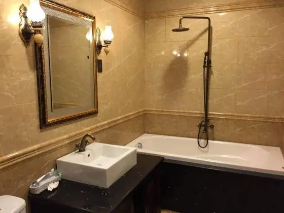 Deluxe Oda, 1 En Büyük (King) Boy Yatak, Bahçe Manzaralı