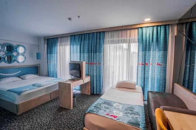 Deluxe Oda, Şehir veya Dağ Manzaralı, Aileye Özel
