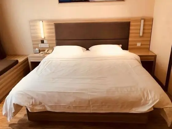 Classic Tek Büyük Yataklı Oda