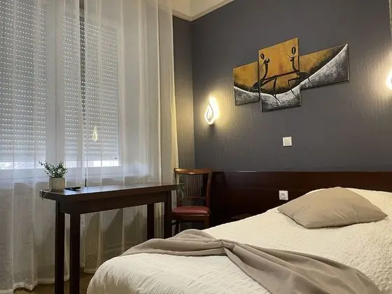 Basic Tek Büyük Yataklı Oda