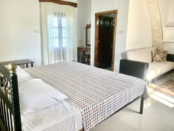 Tek Büyük veya İki Ayrı Yataklı Oda