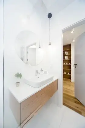 Deluxe Apart Daire, 1 Büyük (Queen) Boy Yatak ve Çekyat (Pure White)