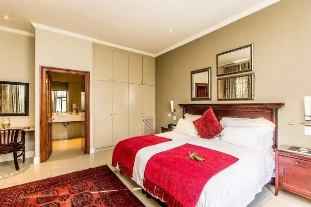 Luxury Tek Büyük Yataklı Oda