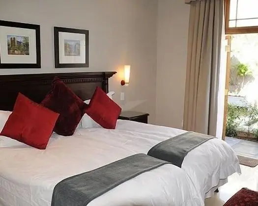 Luxury Tek Büyük Yataklı Oda