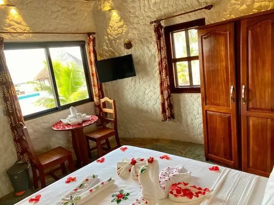 Classic Dağ Evi, Deniz Manzaralı, Havuz Kenarı