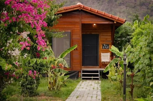 Deluxe Bungalow, Bahçe Manzaralı, Balkonlu