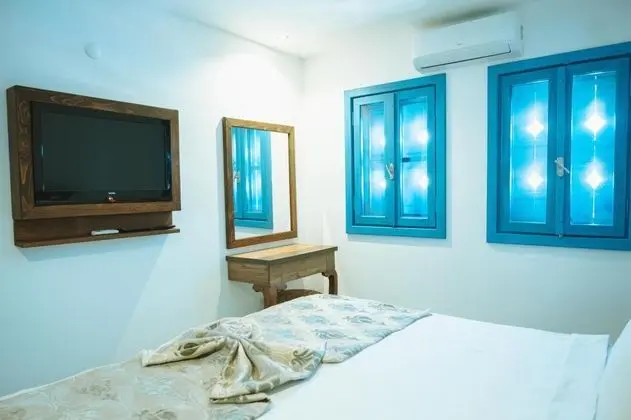 Aile Odası, Havuz Manzaralı, Balkonlu