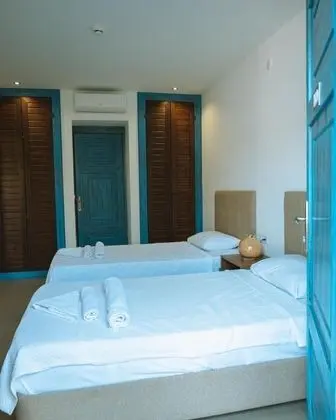 Superior, Bahçe Manzaralı, Balkonlu
