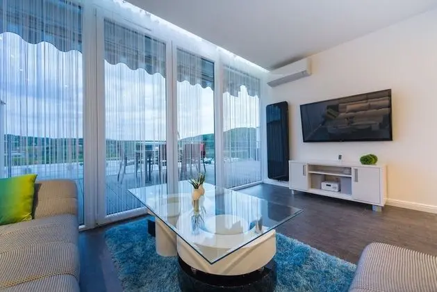 Superior Apart Daire, Göl Manzaralı (Terrace 30m²)