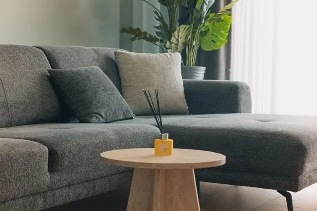 https://images.odamax.com/img/1024x768/odamax/image/upload/Lemon_Suit_202605020120095_Dekor_oda.jpg