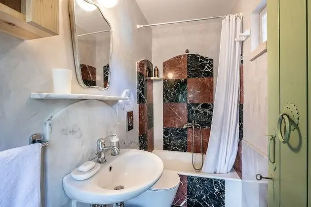 Ev, Dağ Manzaralı