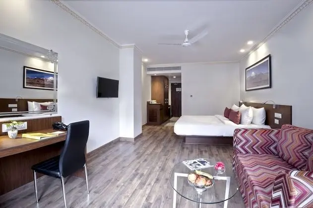 Superior Oda, Şehir Manzaralı