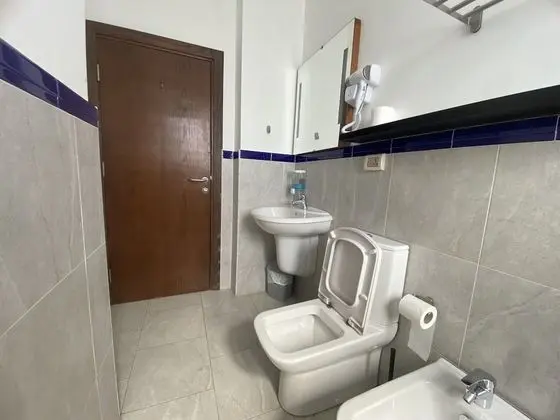 Basic Tek Büyük Yataklı Oda