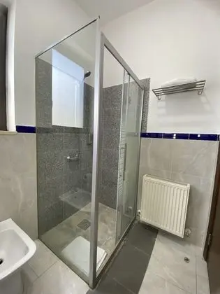 Basic Tek Büyük Yataklı Oda