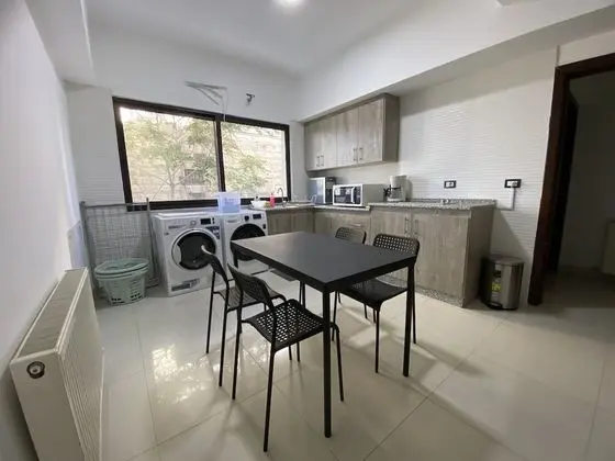 Basic Tek Büyük Yataklı Oda