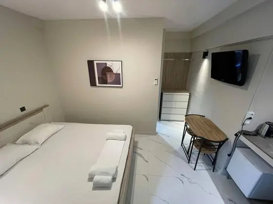 Deluxe Tek Büyük Yataklı Oda