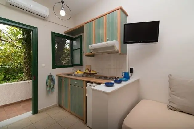 Standard Stüdyo, Kısmi Deniz Manzaralı