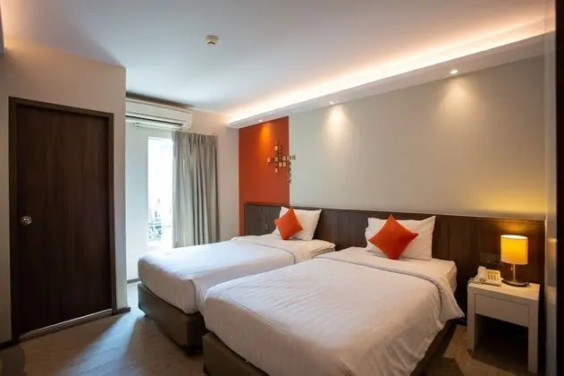 Deluxe Tek Büyük veya İki Ayrı Yataklı Oda, Balkon