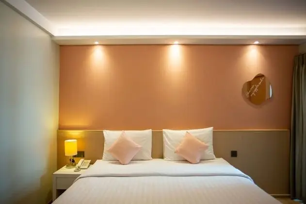 Deluxe Tek Büyük veya İki Ayrı Yataklı Oda, Balkon