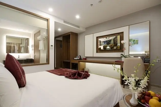 Deluxe Tek Büyük Yataklı Oda, 1 Yatak Odası, Şehir Manzaralı