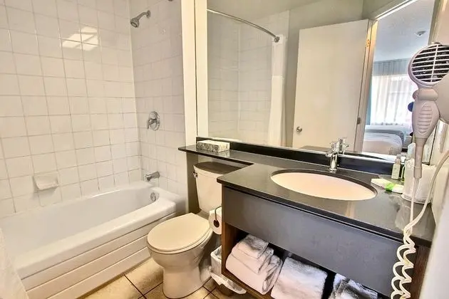 Classic Oda, 2 Büyük (Queen) Boy Yatak