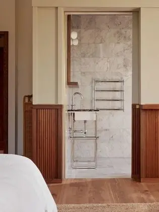 Superior Oda, Tepe Manzaralı