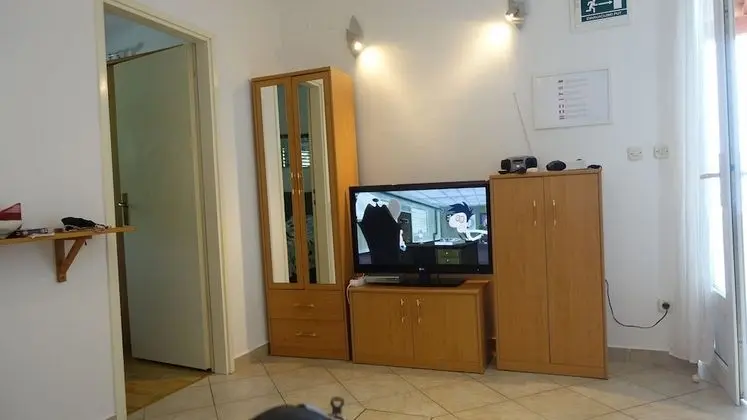 Apart Daire, Bahçe Manzaralı (3)