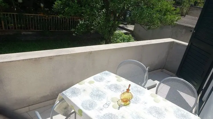 Apart Daire, Bahçe Manzaralı (3)