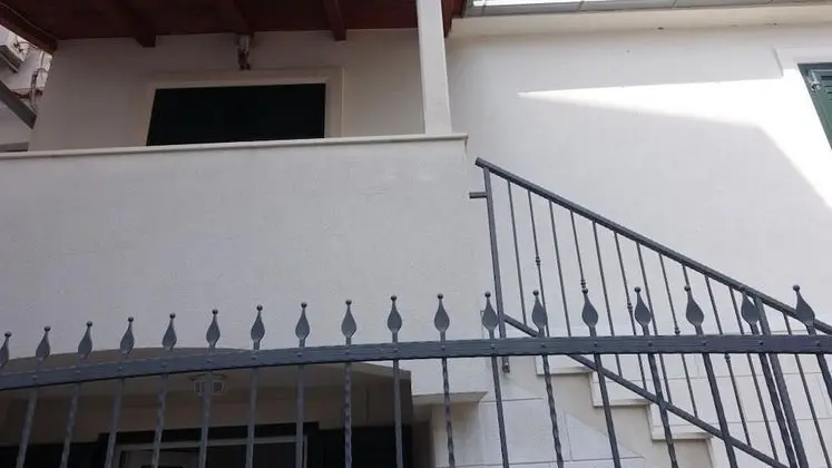 Apart Daire, Bahçe Manzaralı (3)