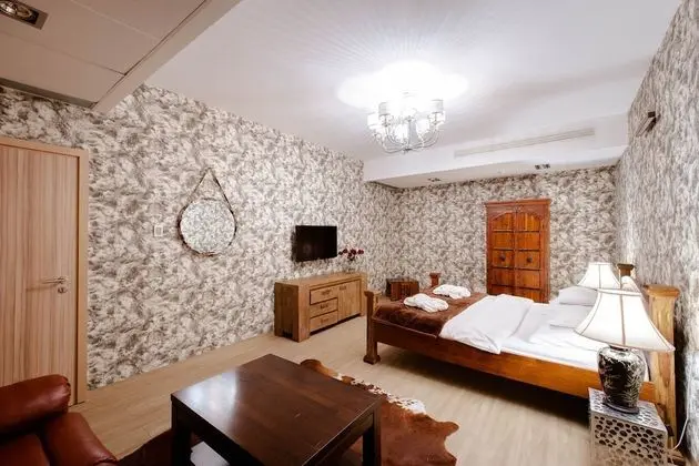 Deluxe Apart Daire (Burgundy)