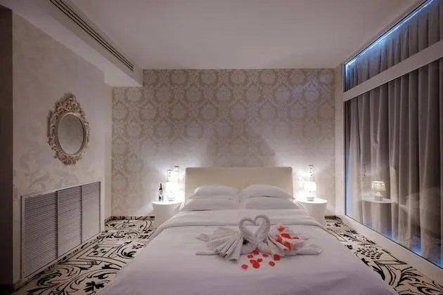 Luxury Apart Daire (White)