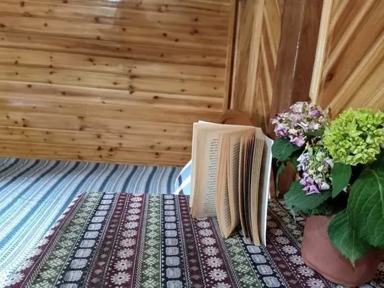 Üç Kişilik Oda