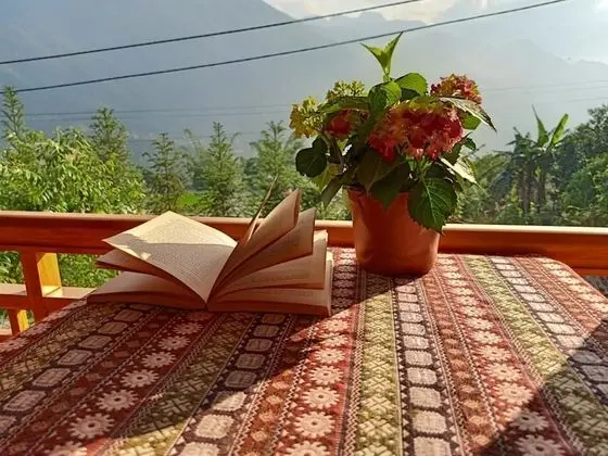 Üç Kişilik Oda