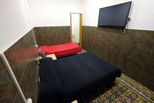 Üç Kişilik Oda