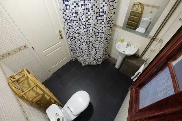 Üç Kişilik Oda