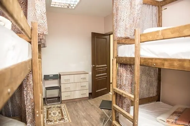 Ortak Ranzalı Oda, Karma Ranzalı Oda (Bed in 4-beds dormitory)