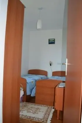 Apart Daire (Lenka - great location & free parking)