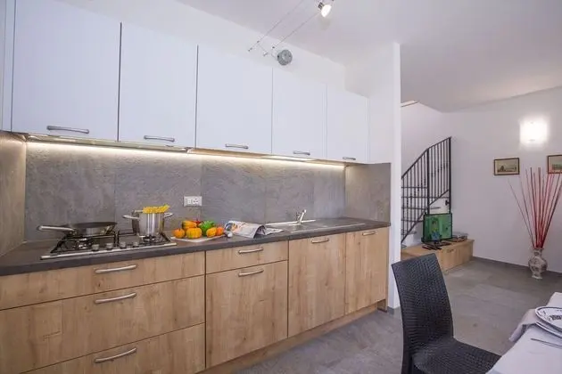 Family Sıra Ev, Birden Çok Yatak, 2 Banyolu, Bahçeli (Lenno Dolcelago)