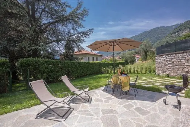 Family Sıra Ev, Birden Çok Yatak, 2 Banyolu, Bahçeli (Lenno Dolcelago)