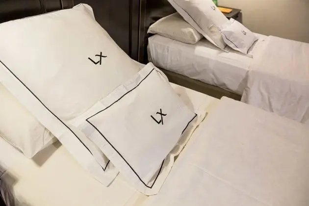 Luxury Oda