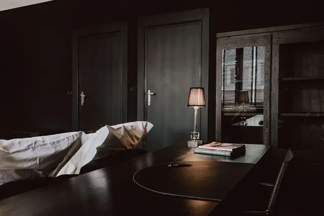 Design Tek Büyük Yataklı Oda (Black)