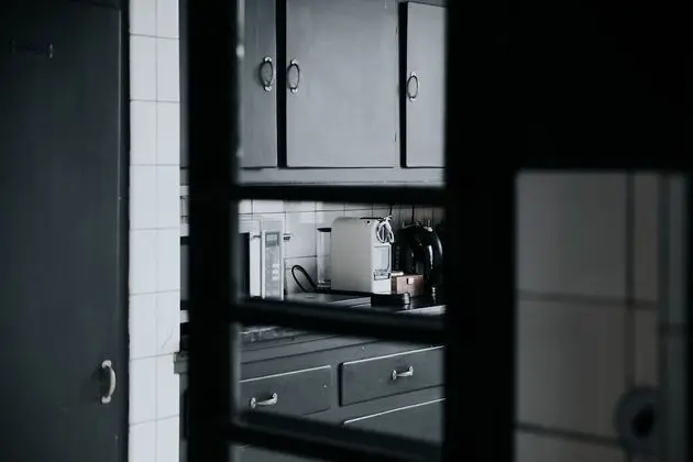 Design Tek Büyük Yataklı Oda (Black)