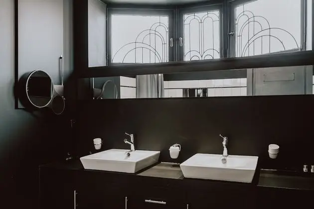 Design Tek Büyük Yataklı Oda (Black)