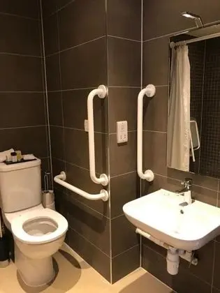 Tek Büyük Yataklı Oda, Engellilere Uygun