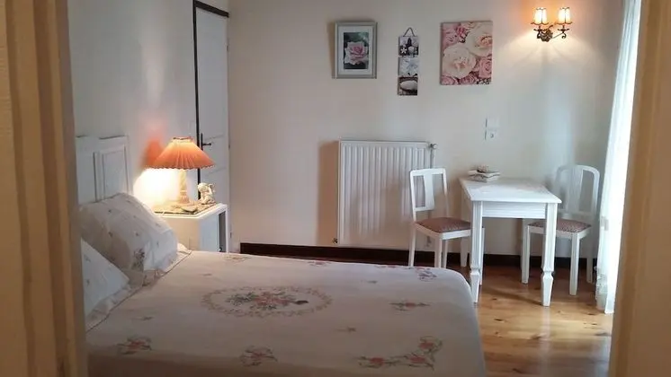 Standard Tek Büyük Yataklı Oda (Colombe)