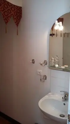 Standard Tek Büyük Yataklı Oda (Colombe)