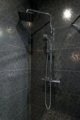 Comfort Tek Büyük Yataklı Oda, 1 Çift Kişilik Yatak ve Çekyat, Balkon, Park Manzaralı