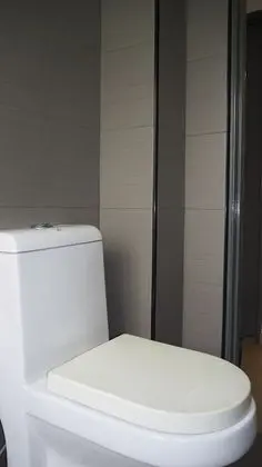 Yükseltilmiş tuvalet oturağı