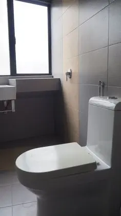 Yükseltilmiş tuvalet oturağı